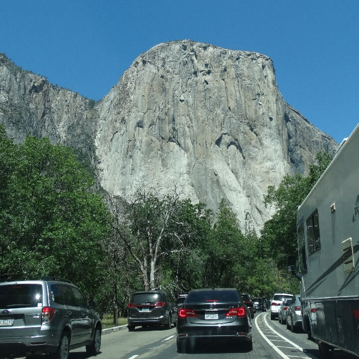 Verkeersdrukte Yosemite natuurpark